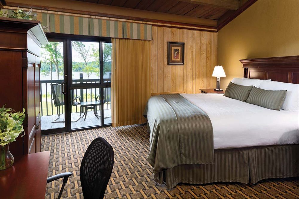 Hueston Woods Lodge And Conference Center College Corner Bagian luar foto