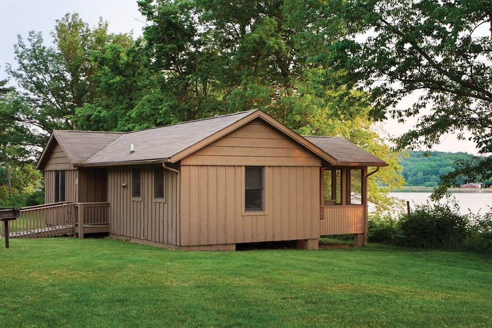 Hueston Woods Lodge And Conference Center College Corner Bagian luar foto