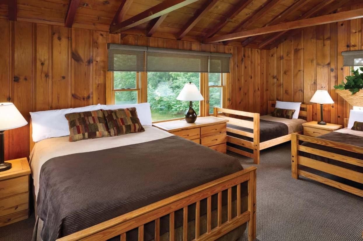 Hueston Woods Lodge And Conference Center College Corner Bagian luar foto